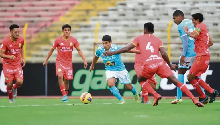 HOY DESDE LAS 3.15 DE LA TARDE: Sport Huancayo recibe a Sporting Cristal