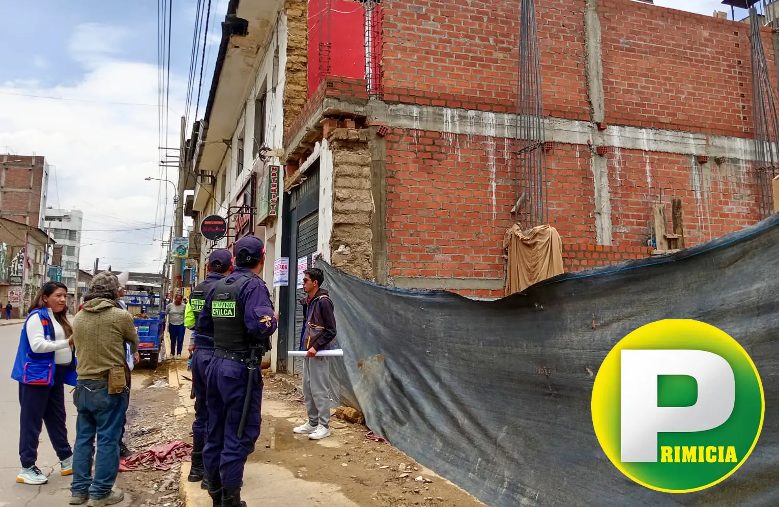 PARALIZAN EDIFICACIÓN EN EL CENTRO DE CHILCA