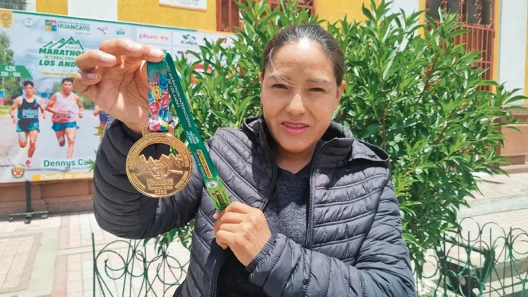 CON DETALLES ÚNICOS: ATLETAS DE COMPITEN EN LA MARATÓN DE LOS ANDES RECIBIRÁN SU MEDALLA