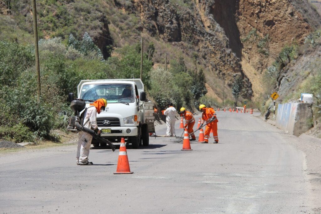 ENTRE PASCO Y TINGO MARÍA: CONVOCAN A LICITACIÓN MANTENIMIENTO DE CARRETERA