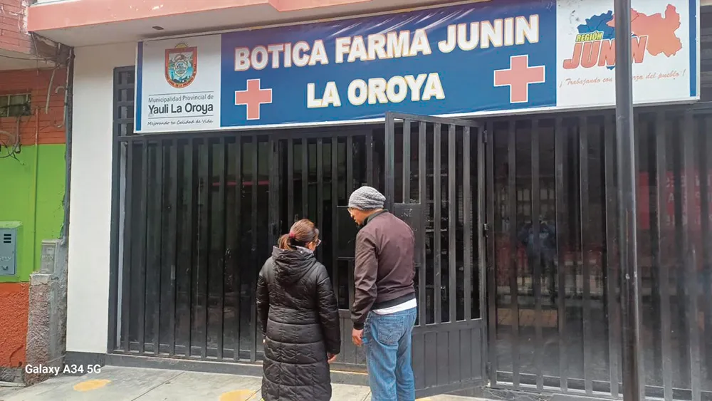 EN LA OROYA: INTENTAN ROBAR FARMA JUNÍN A PLENA LUZ DEL DÍA