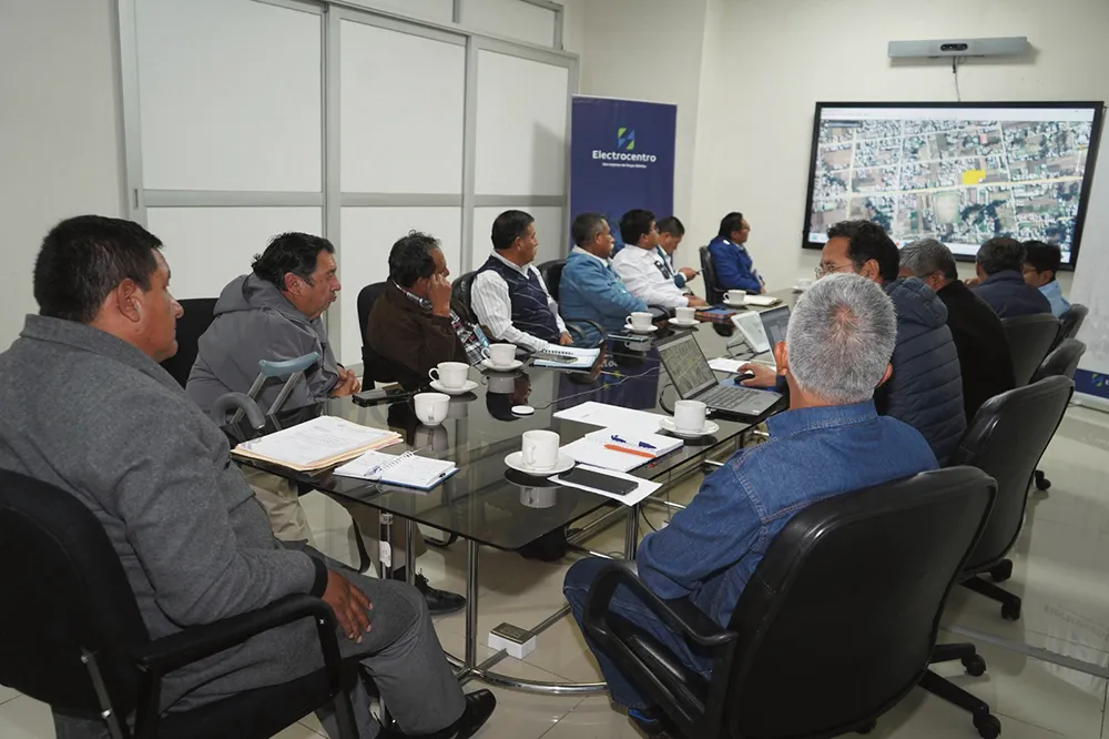 EN TRABAJO INTERINSTITUCIONAL: ELECTROCENTRO Y ALCALDES DE LA ZONA SUR DEL VALLE DEL MANTARO