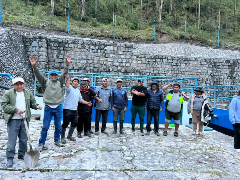 EN ACORIA: RESTABLECEN AGUA POTABLE DESPUÉS DE MÁS DE 48 HORAS SIN SERVICIO