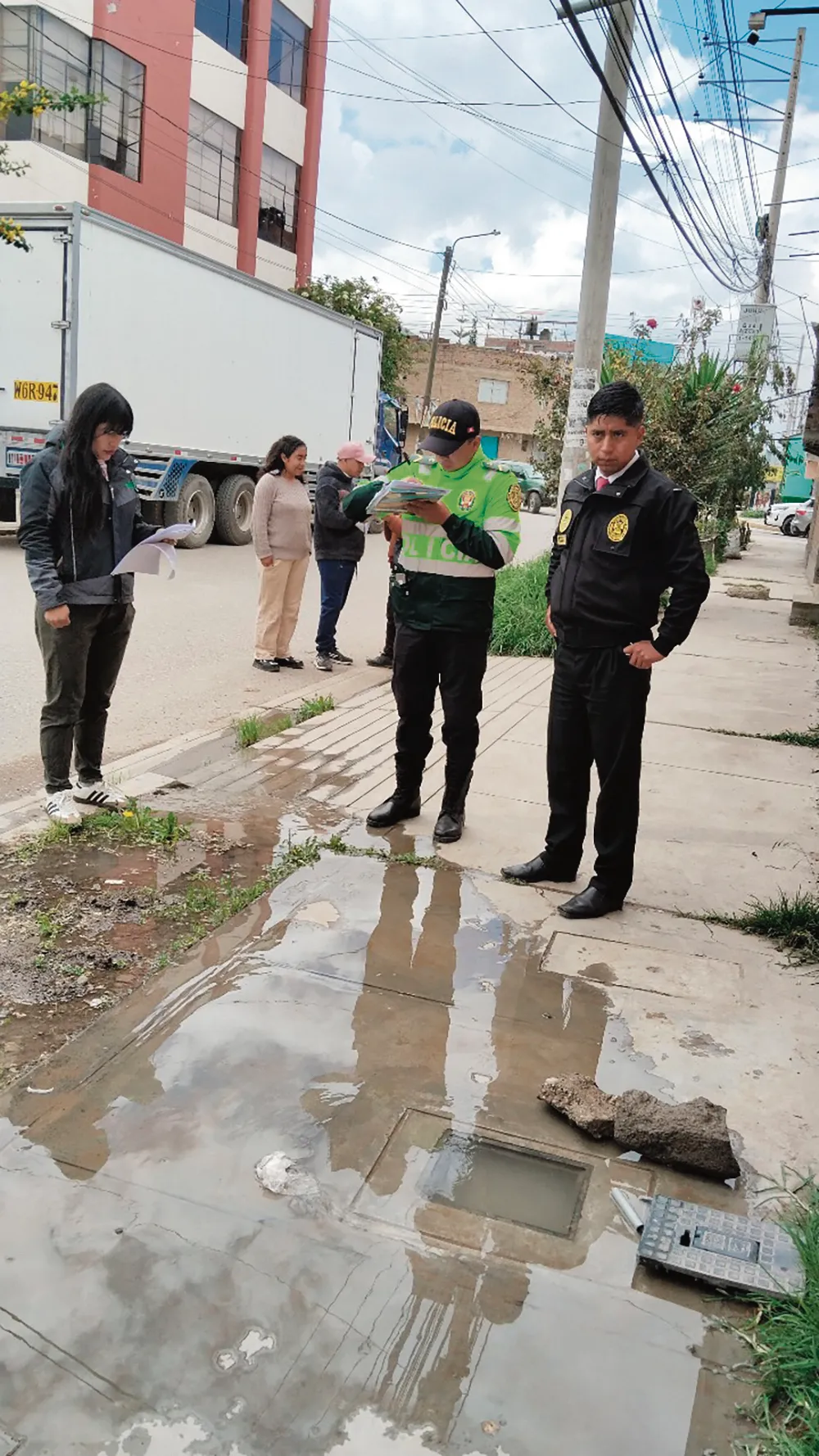HAY DOS DETENIDOS: ALERTAN OLA DE ROBOS DE MEDIDORES EN CHILCA Y HUANCAYO