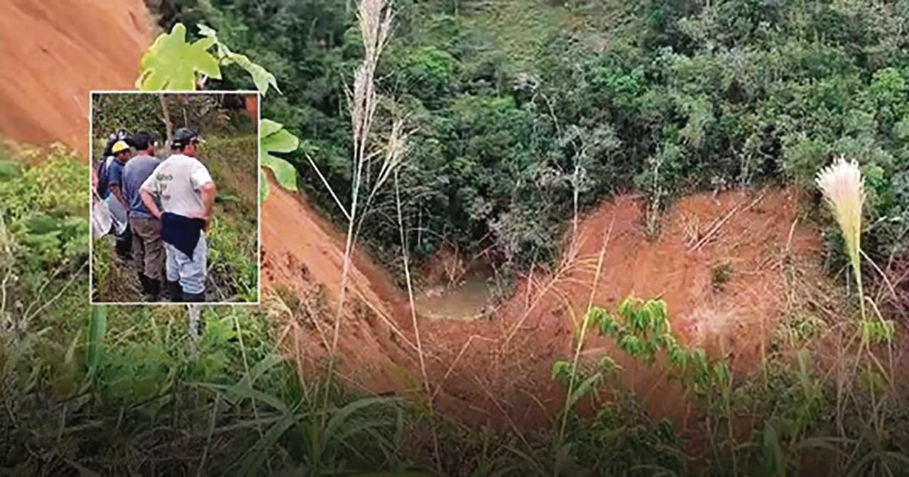 OTRA TRAGEDIA EN CHANCHAMAYO: DERRUMBE ARRASTRA MAQUINARIA MUNICIPAL Y DEJA TRES DESAPARECIDOS