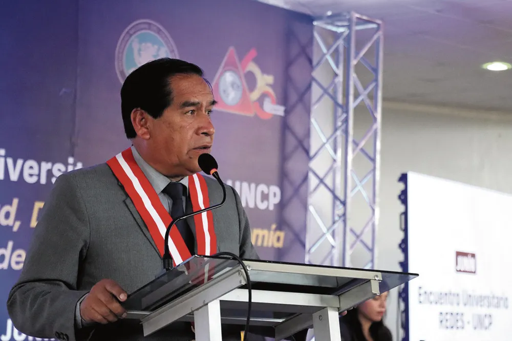 RECTOR DE LA UNCP: “RECORTE PRESUPUESTAL A UNIVERSIDADES PONE EN RIESGO LA CALIDAD EDUCATIVA DE MILES DE JÓVENES DEL PAÍS”