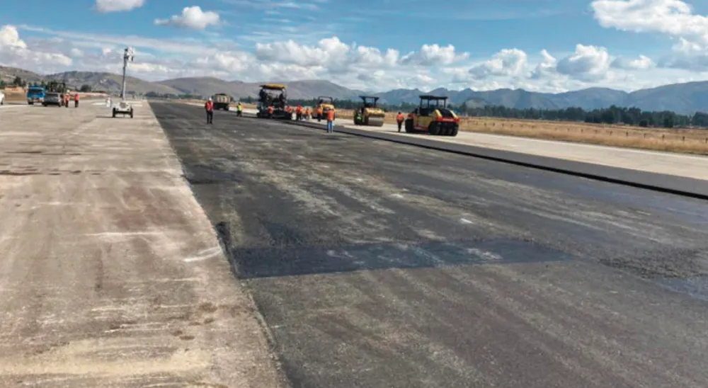 PARA REDUCIR FILTRACIONES: INSTALARÁN GEODRÉN EN EL AEROPUERTO DE JAUJA