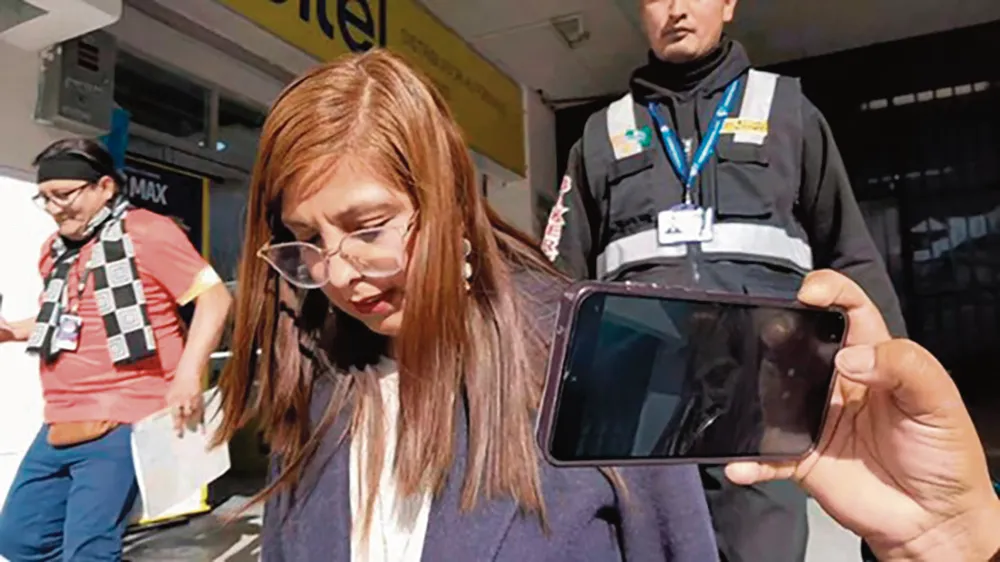 FISCALÍA ANTICORRUPCIÓN: INTERVIENE AL GOBIERNO REGIONAL DE JUNÍN