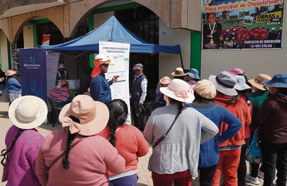 VECINOS DE ACOLLA: PARTICIPARON EN LA CARAVANA DE LA ENERGÍA DE ELECTROCENTRO
