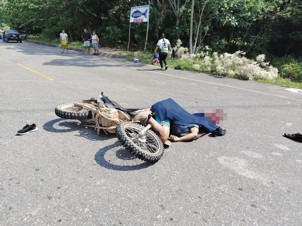 PUERTO BERMÚDEZ: ESTUDIANTE PIERDE LA VIDA EN MOTO LINEAL