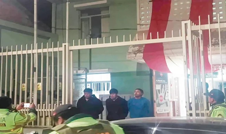 HUANCAVELICA: VECINOS FRUSTRAN ROBO Y CAEN TRES SOSPECHOSOS