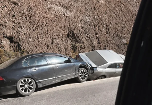 VIOLENTO CHOQUE: DEJA DOS HERIDOS EN LA CARRETERA CENTRAL A LA ALTURA DE CASAPALCA