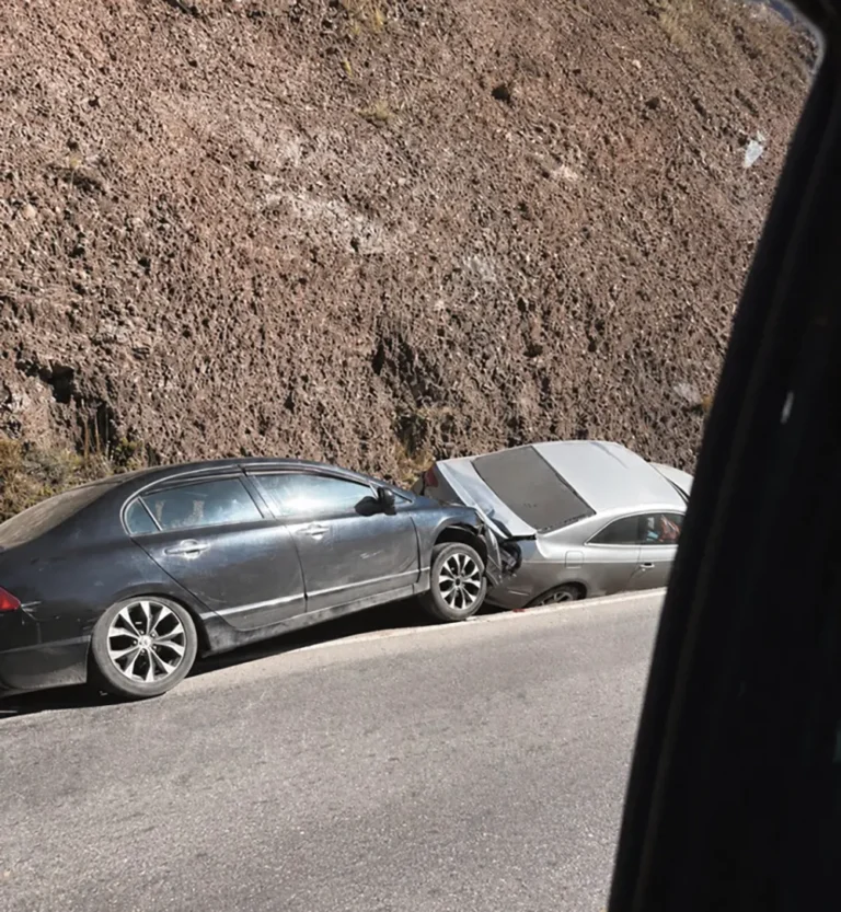 VIOLENTO CHOQUE: DEJA DOS HERIDOS EN LA CARRETERA CENTRAL A LA ALTURA DE CASAPALCA