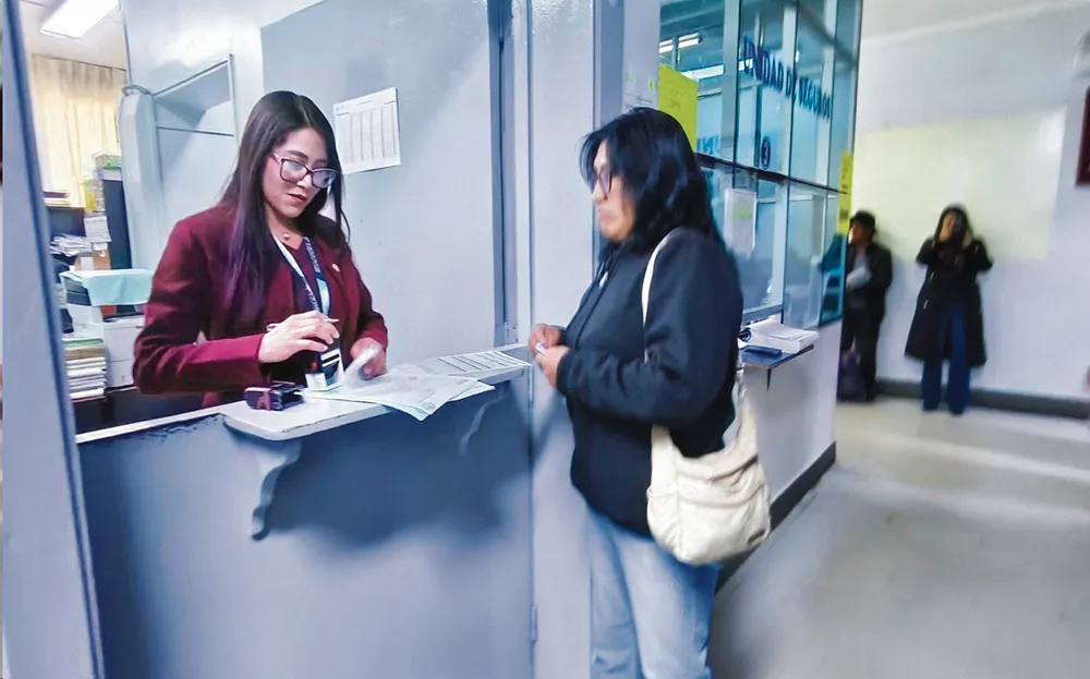 ASEGURADOS DE ESSALUD: AHORA ATENDERSE EN LA DIRESA HUANCAVELICA