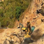 POR DERRUMBE: CARRETERA HACIA PICHANAQUI Y SATIPO CERRADA 20 HORAS