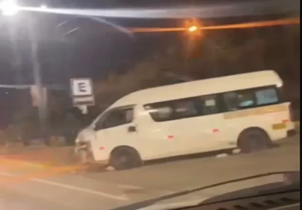 VIOLENTO CHOQUE: DEJA CINCO HERIDOS POR EL “CAMINITO DE HUANCAYO”