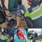 TRAS CHOQUE CON MINIVAN: MOTOCICLISTA HERIDO ES AUXILIADO POR SERENOS