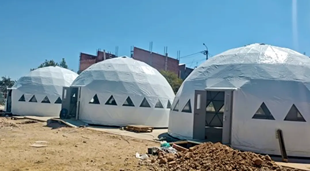 INSTALAN 41 AULAS TIPO DOMO EN 11 COLEGIOS AFECTADOS POR LLUVIAS EN AYACUCHO