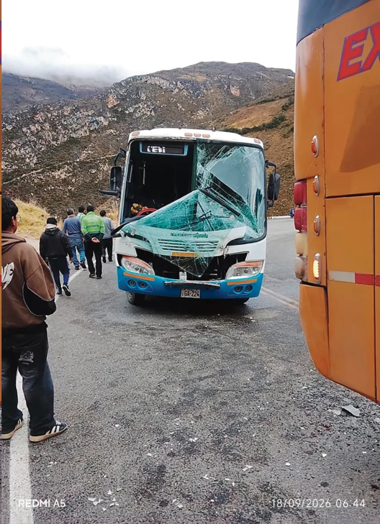 EN ACCIDENTE DE TRÁNSITO: SIETE ESTUDIANTES DE LA UNH RESULTAN HERIDOS