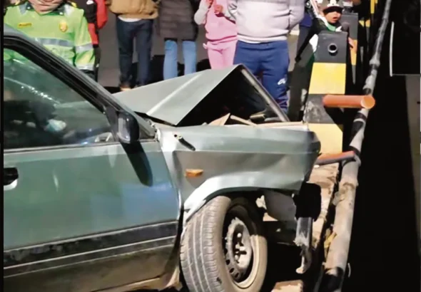 LIRCAY: VEHÍCULO CHOCA CONTRA BARANDA DE PUENTE SICRA