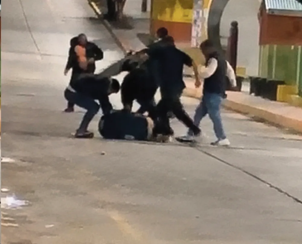 DENUNCIAN VECINOS: GRESCA CALLEJERA EN YANAHUANCA