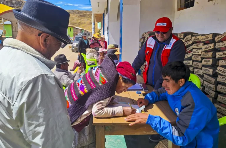Cerca de 300 familias afectadas por el sismo quedan a un paso de obtener sus títulos de propiedad