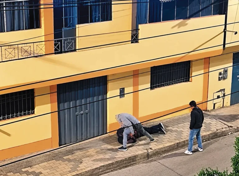 ASCENSIÓN: SUJETOS AGREDEN A JOVEN EN AV. ERNESTO MORALES