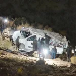 ¡PASEO FATAL!: TRES DOCENTES FALLECEN TRAS CAÍDA DE COMBI A UN ABISMO