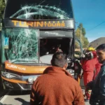 MAYÚSCULO SUSTO: UN VIOLENTO CHOQUE DE UN BUS Y UN CAMIÓN ALARMÓ A LOS PASAJEROS