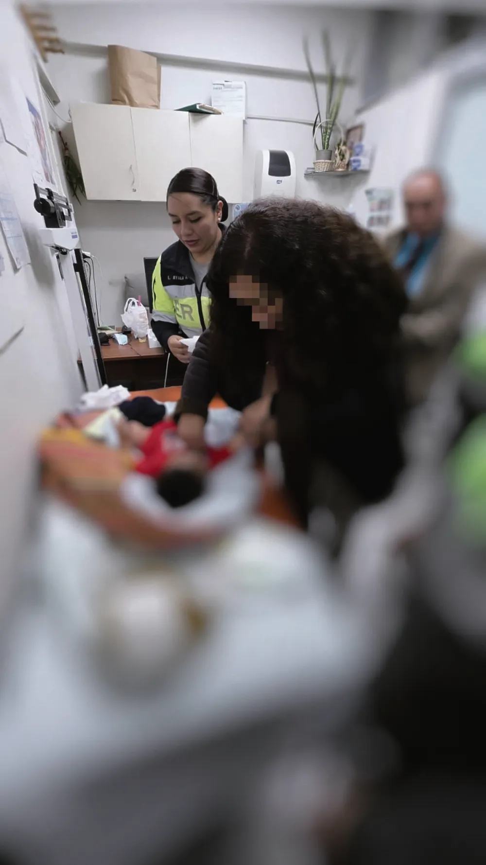 SERENOS AUXILIAN: A BEBÉ DE CUATRO MESES HALLADA EN LA VÍA PÚBLICA