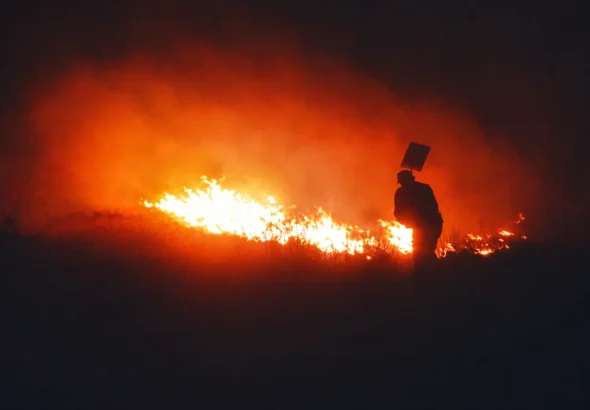 COCHAMARCA: CLAMAN POR APOYO ANTE VORAZ INCENDIO FORESTAL